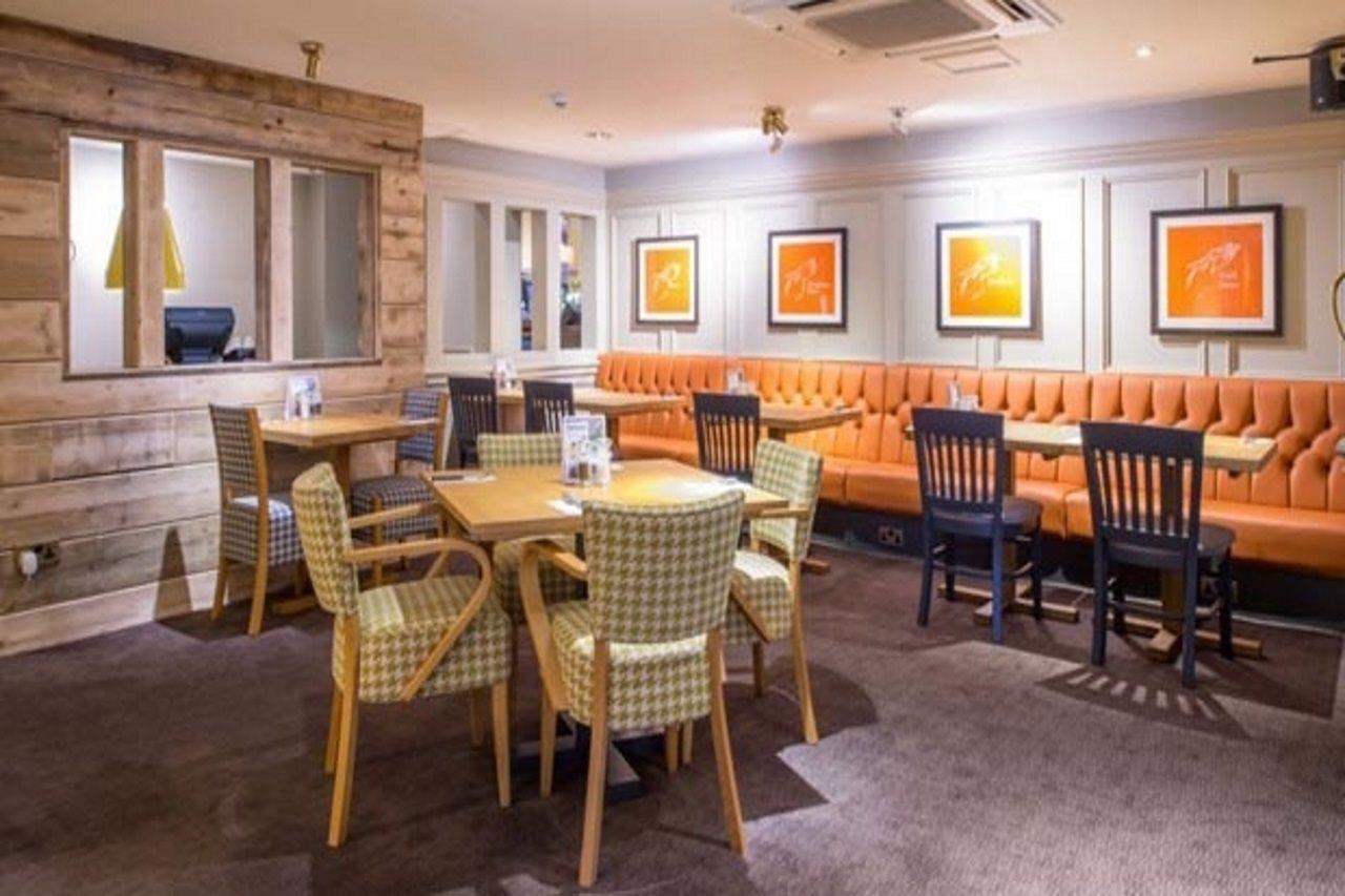 Premier Inn Newport Wales Buitenkant foto